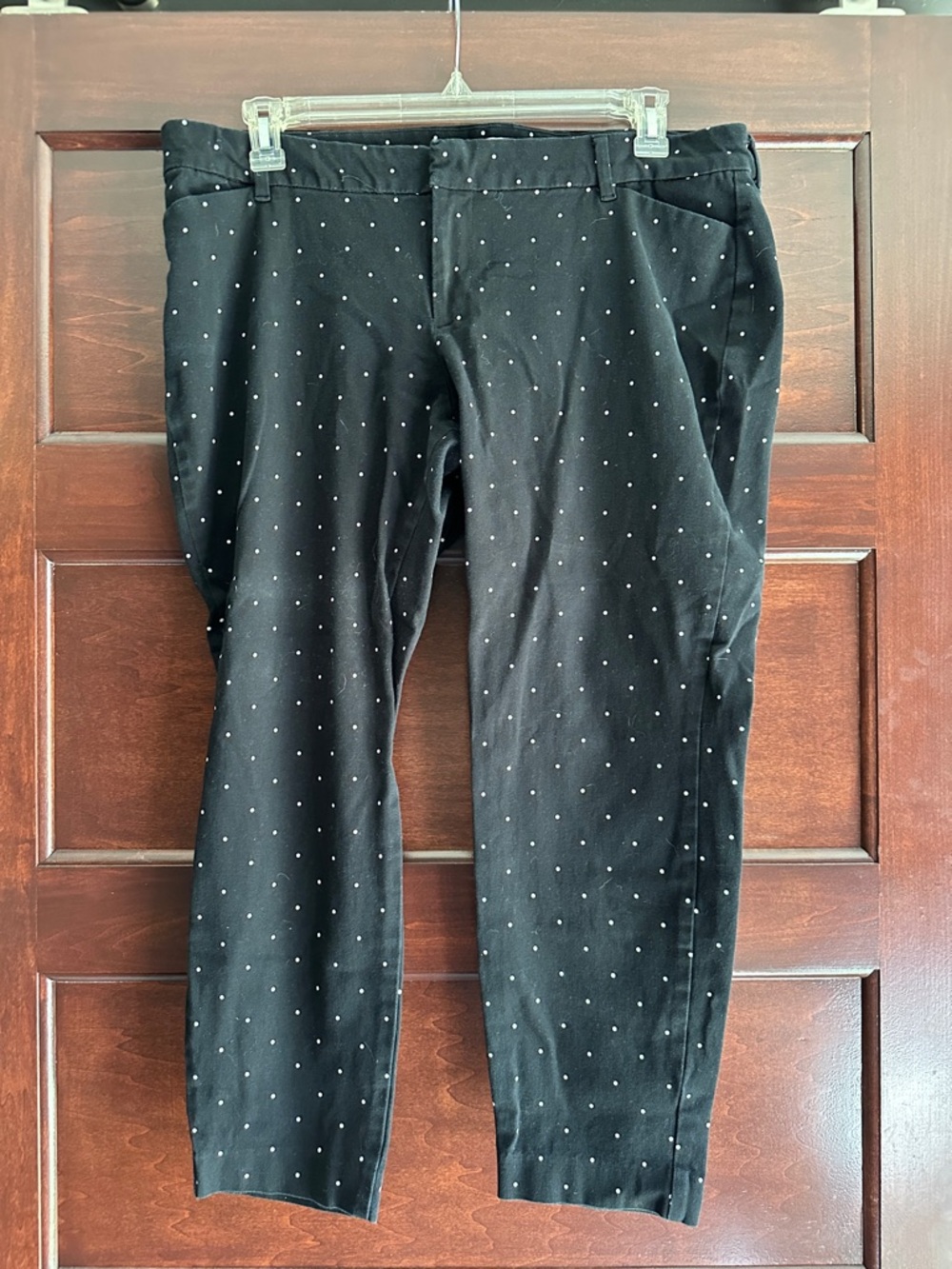 Old Navy Black Polka Dot Women’s Chinos